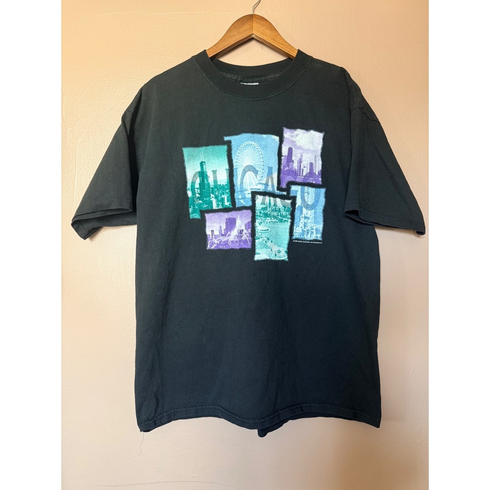 Gildan XL Black Chicago City Skyline Graphic T-Shirt 1999 Souvenir Cotton Heavy